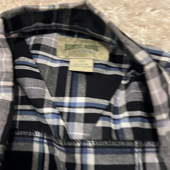 Men’s button up shirt - Picture 2 of 2